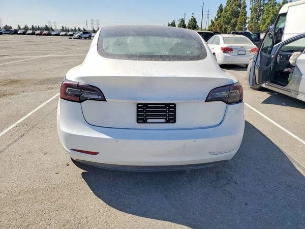 Tesla Model 3, снимка 7 - Автомобили и джипове - 56117601