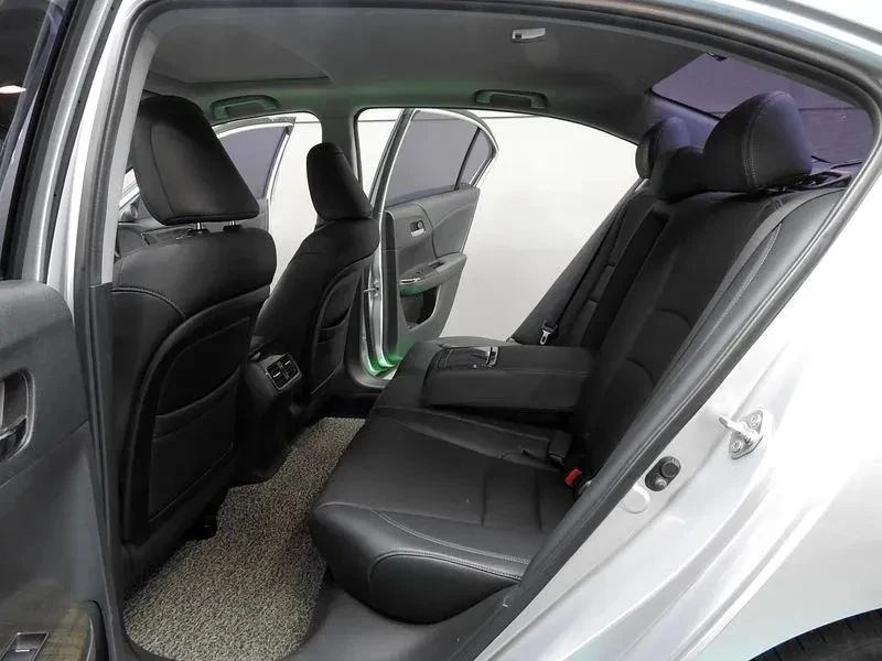 Honda Accord, снимка 11 - Автомобили и джипове - 56706571