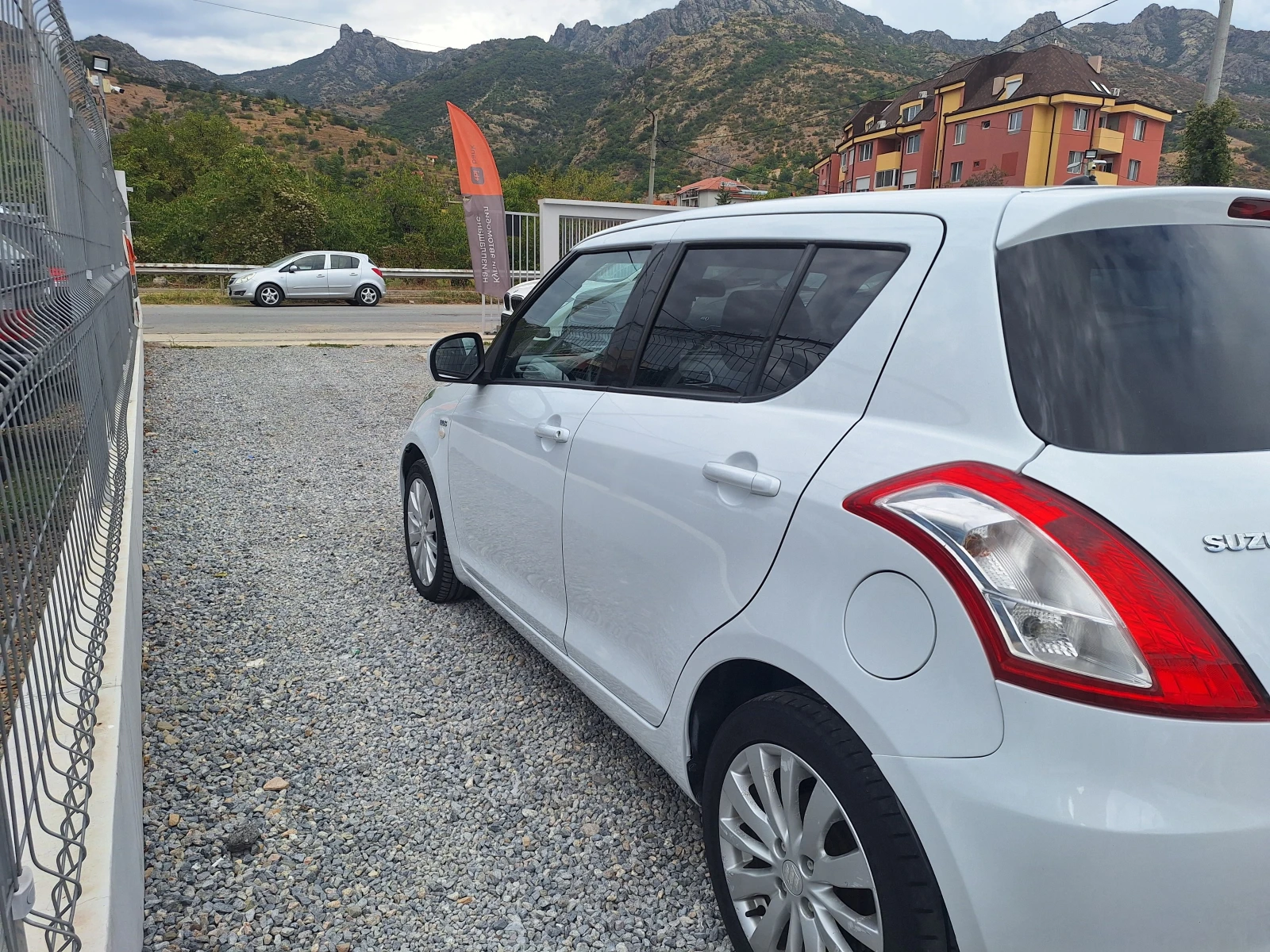 Suzuki Swift 1.3 DDIS  - изображение 8