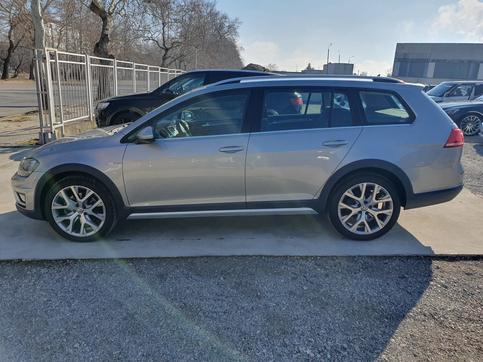 VW Alltrack 2.0TDI-184кс-4Х4 - изображение 4