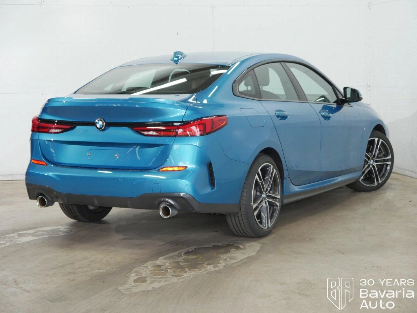 BMW 220 i Gran Coupe Steptronic M Sport Paket - изображение 3