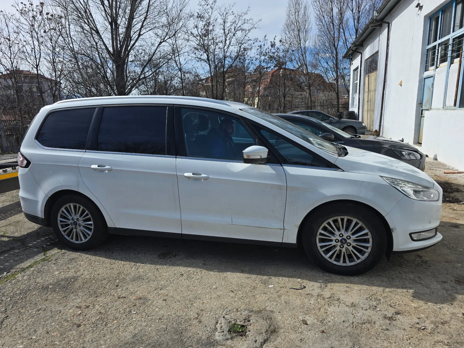 Ford Galaxy  - изображение 2