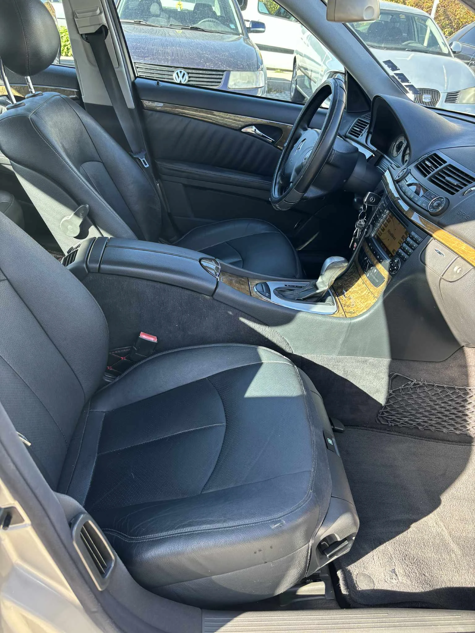 Mercedes-Benz E 320 CDI, снимка 14 - Автомобили и джипове - 53736125