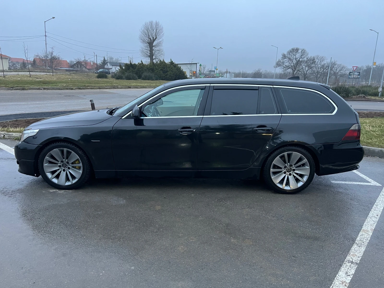 BMW 530, снимка 6 - Автомобили и джипове - 53901292