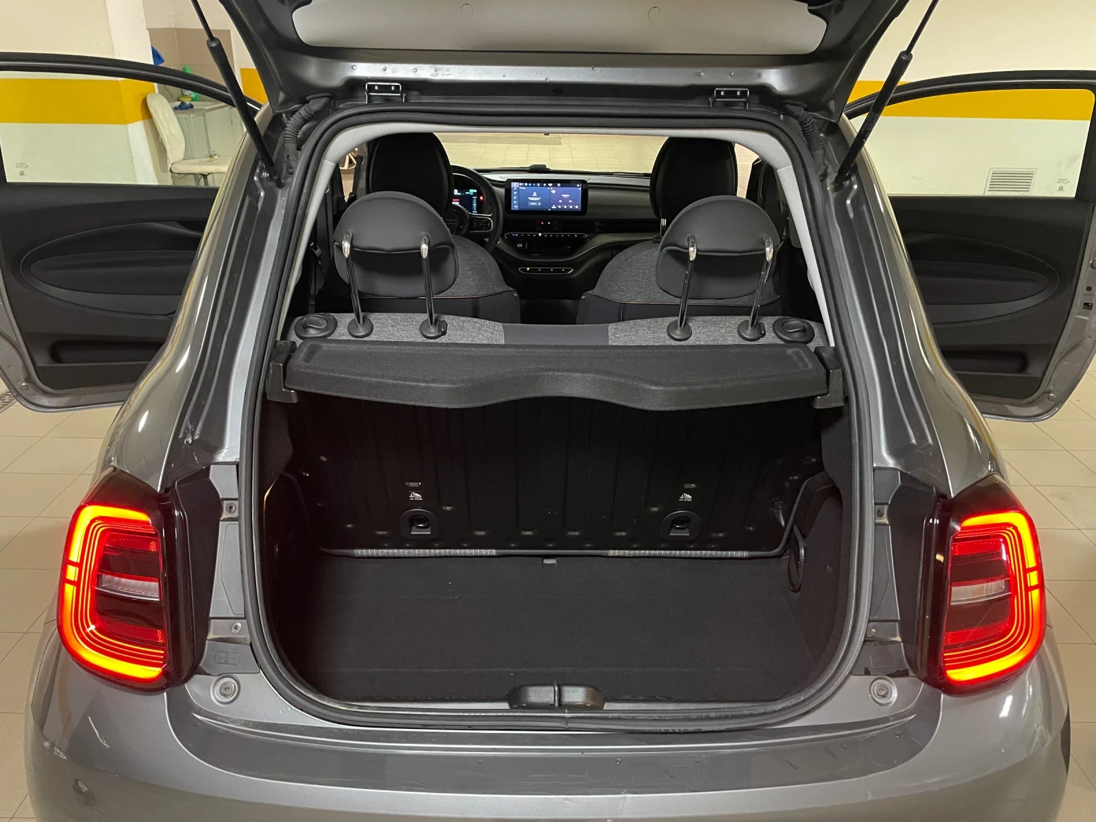 Fiat 500e 42kWh 12000km Navi Lane Assist LONG RANGE , снимка 5 - Автомобили и джипове - 53983967