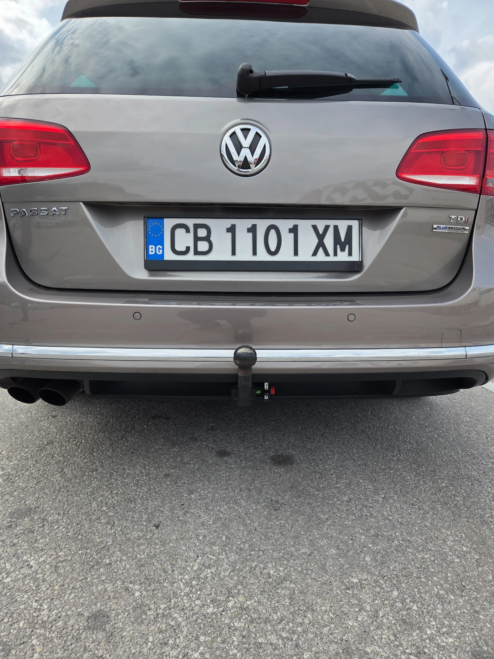 VW Passat B7, снимка 9 - Автомобили и джипове - 54010732
