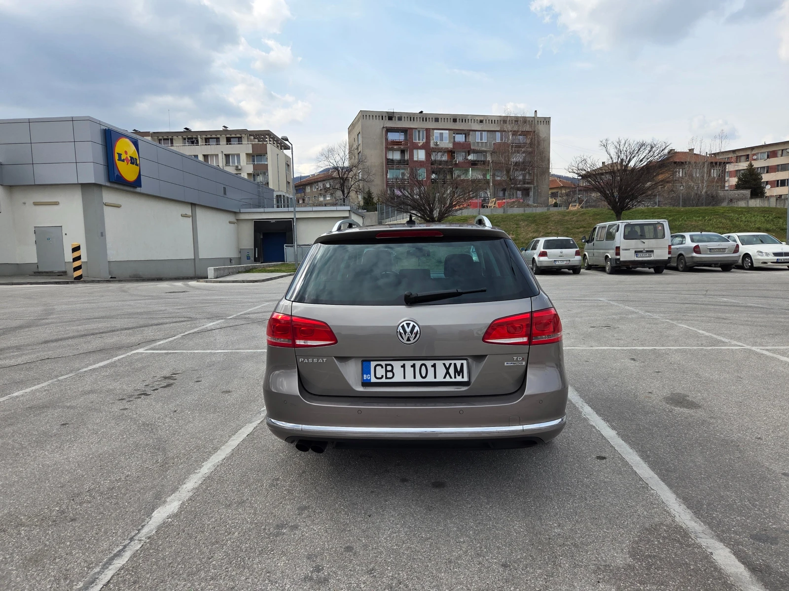 VW Passat B7, снимка 3 - Автомобили и джипове - 54010732
