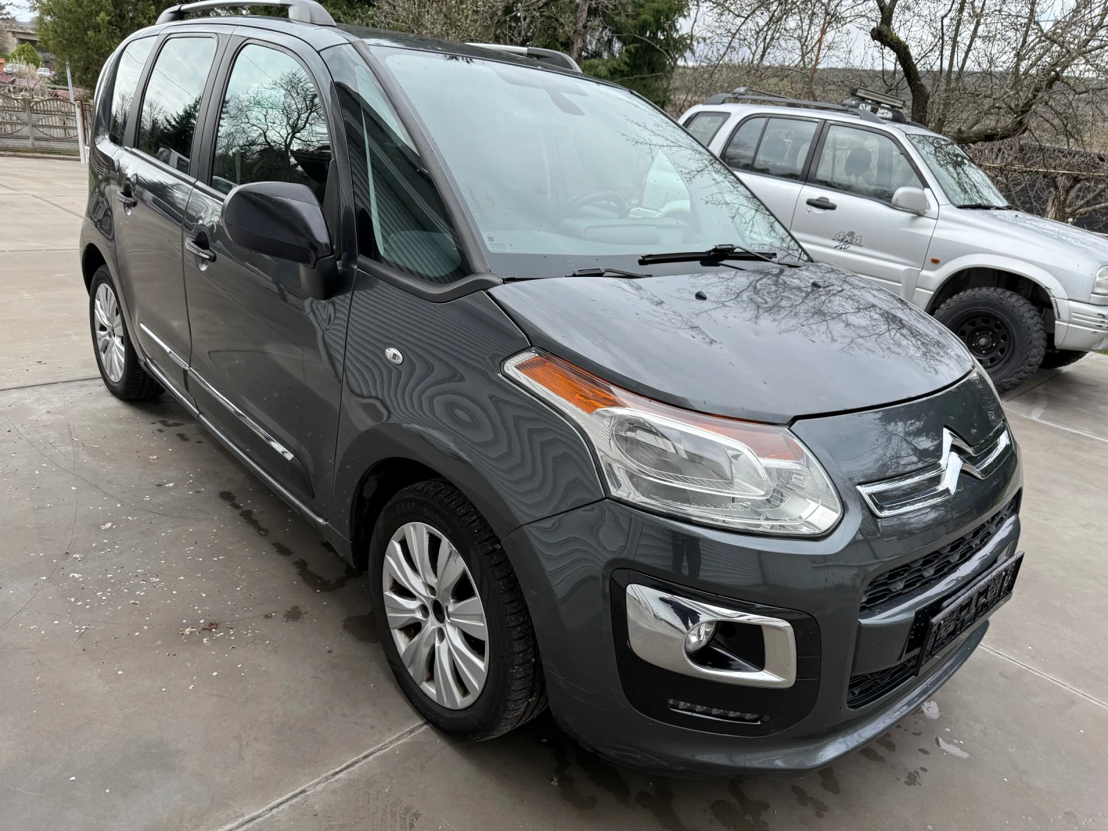 Citroen C3 Picasso 1.6HDI* Exclusive* Euro6B* , снимка 4 - Автомобили и джипове - 54078713