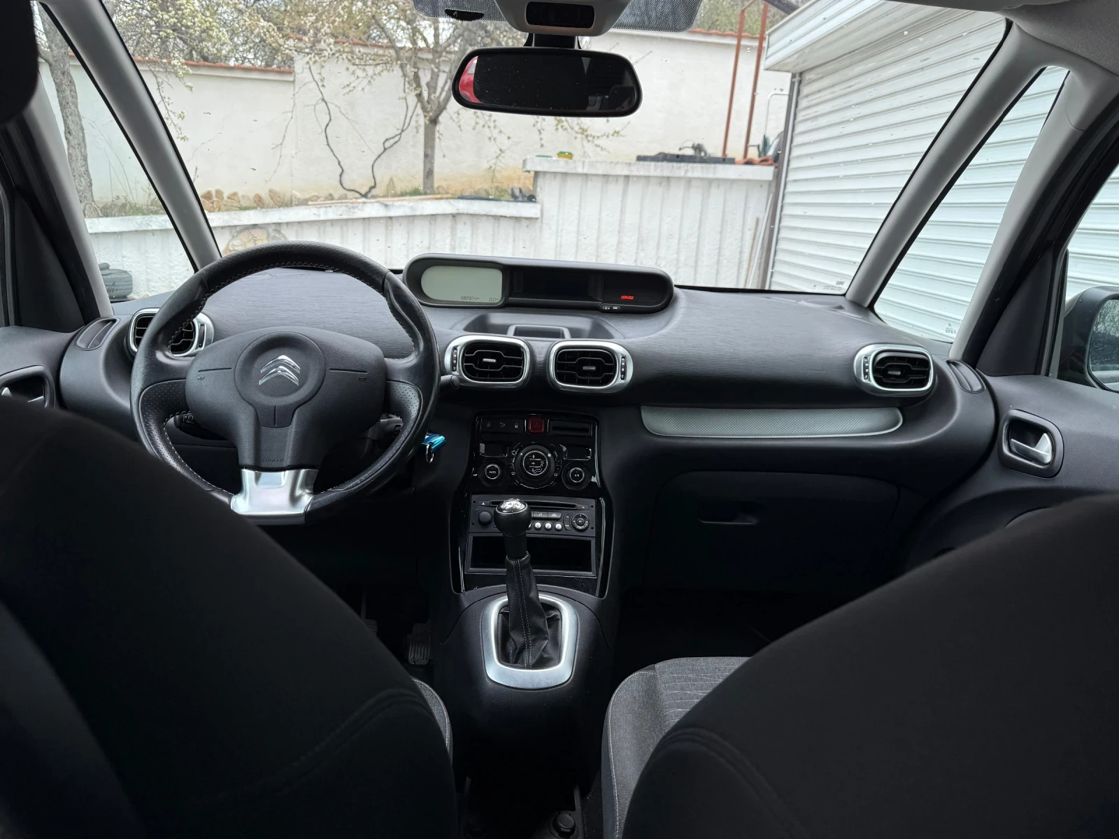 Citroen C3 Picasso 1.6HDI* Exclusive* Euro6B* , снимка 9 - Автомобили и джипове - 54078713