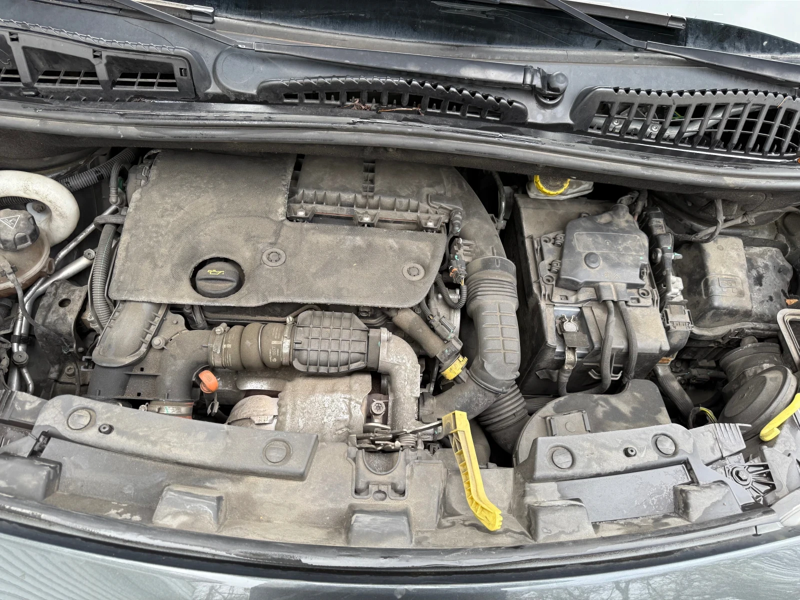 Citroen C3 Picasso 1.6HDI* Exclusive* Euro6B* , снимка 13 - Автомобили и джипове - 54078713