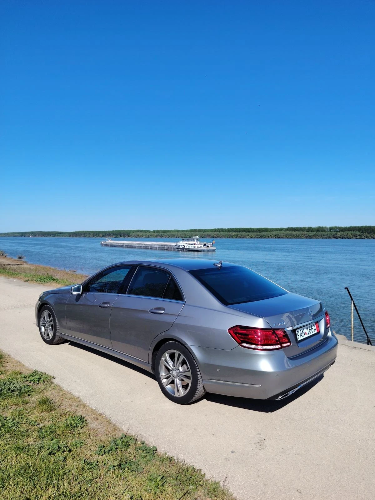 Mercedes-Benz E 350 3.0 CDI-258к.с., 9Gtronik, УНИКАТ!!!, снимка 4 - Автомобили и джипове - 54306000