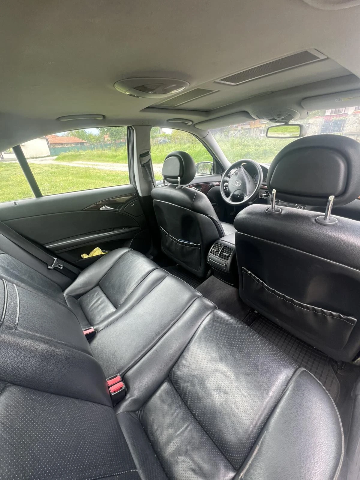 Mercedes-Benz E 220, снимка 7 - Автомобили и джипове - 54580861