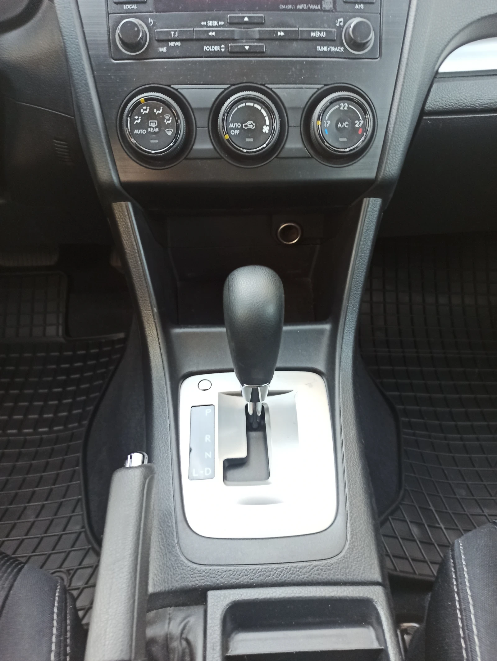 Subaru XV 1.6 бензин, снимка 10 - Автомобили и джипове - 54723886