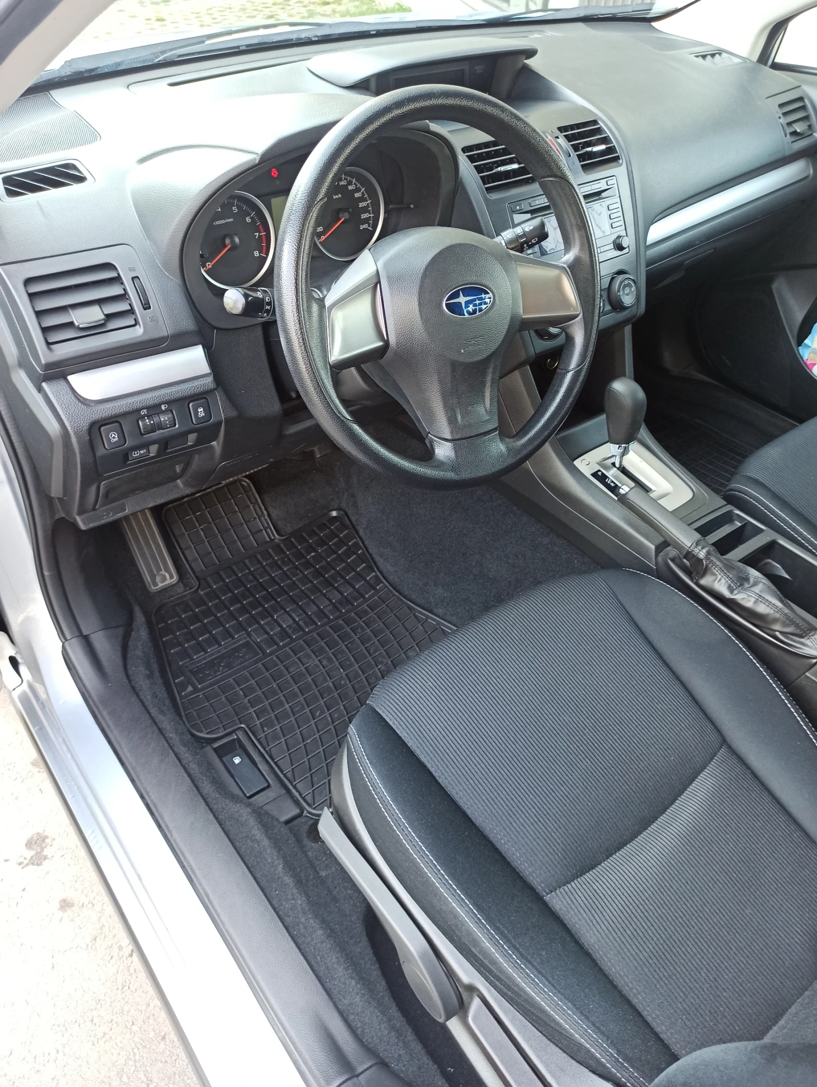 Subaru XV 1.6 бензин, снимка 12 - Автомобили и джипове - 54723886