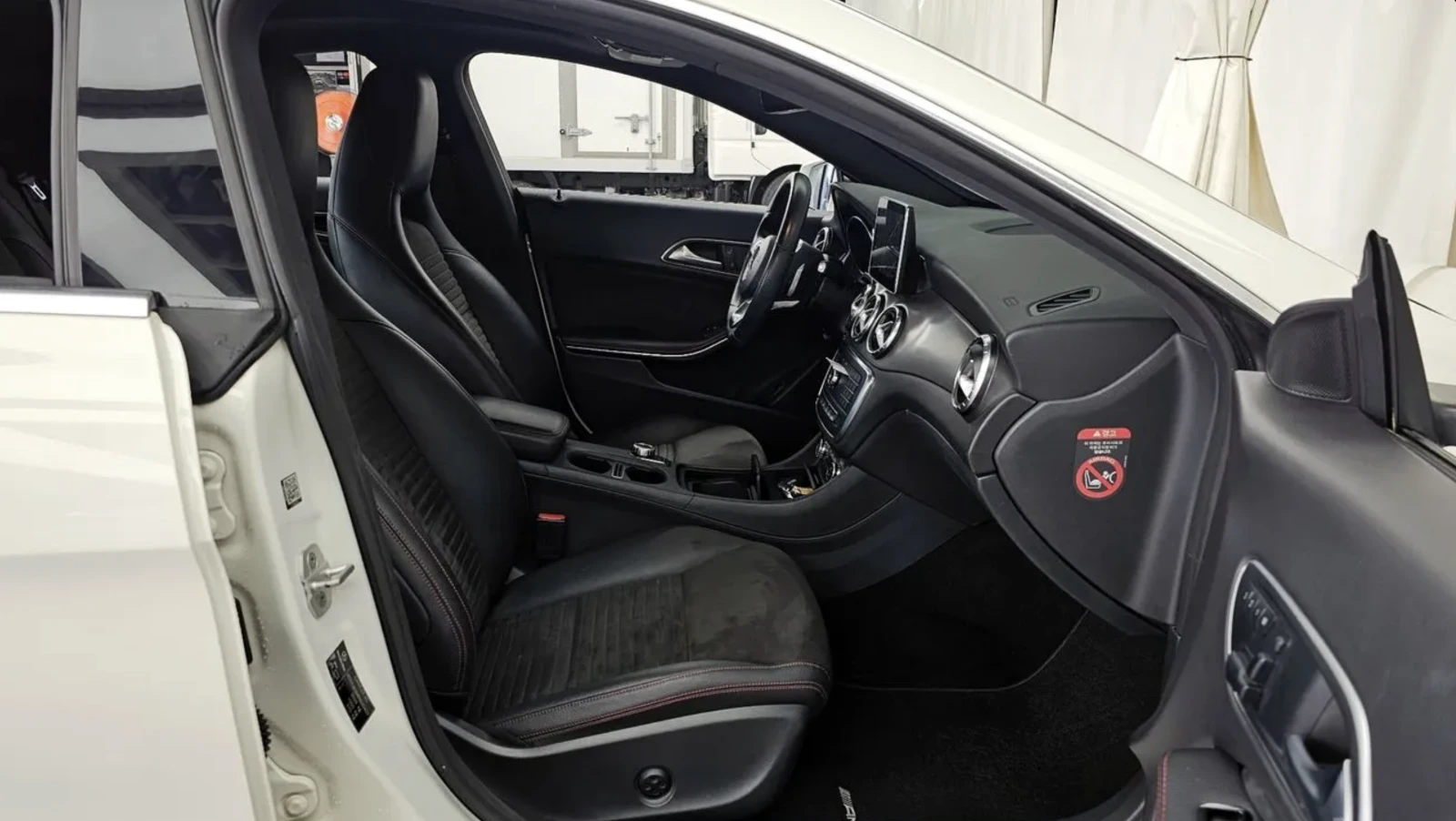 Mercedes-Benz CLA 250 AMG ПАКЕТ/ПОДГРЕВ/ШИБEДАХ/, снимка 10 - Автомобили и джипове - 54868746