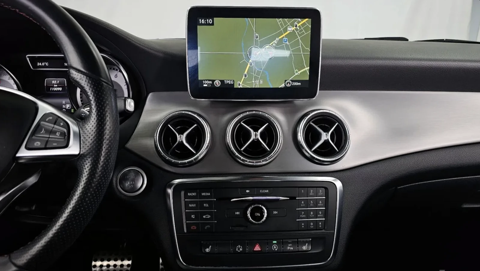 Mercedes-Benz CLA 250 AMG ПАКЕТ/ПОДГРЕВ/ШИБEДАХ/, снимка 16 - Автомобили и джипове - 54868746