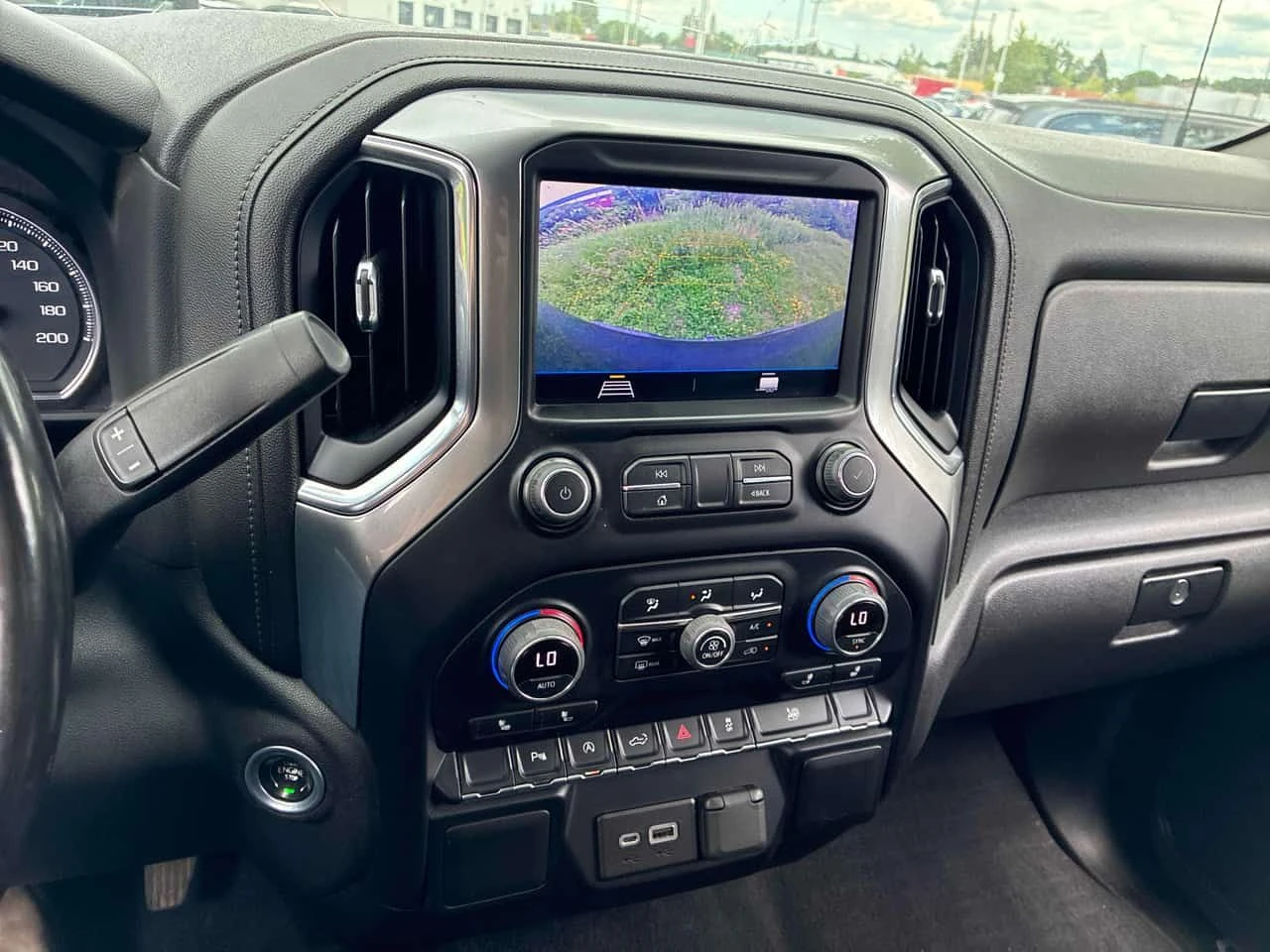 Chevrolet Silverado * RST * CARFAX * ЦЕНА ДО БГ, снимка 13 - Автомобили и джипове - 55322925