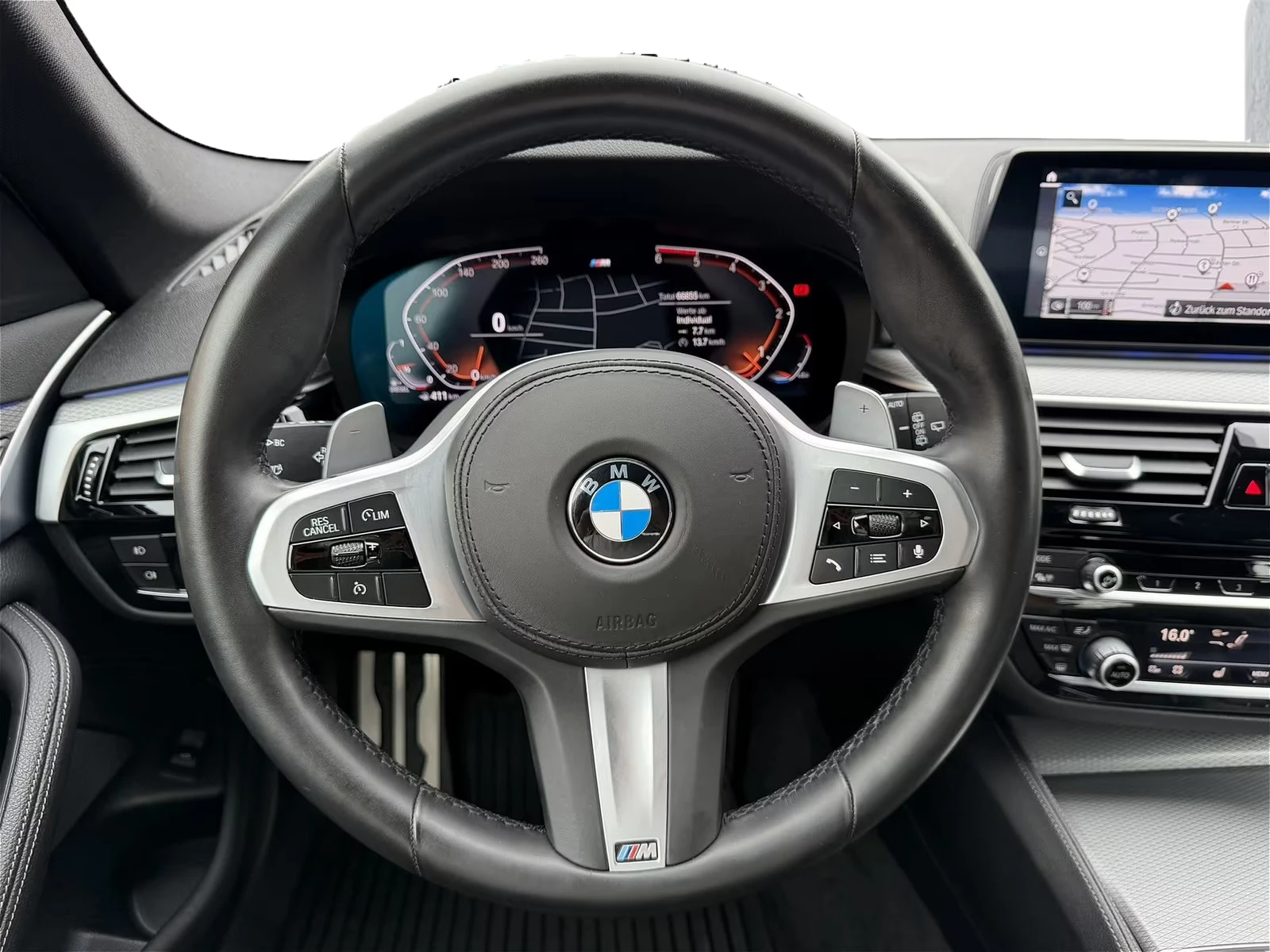 BMW 540 xDRIVE/320HP/M SPORT/CAM/HUD/MEMO/743z, снимка 10 - Автомобили и джипове - 55656533