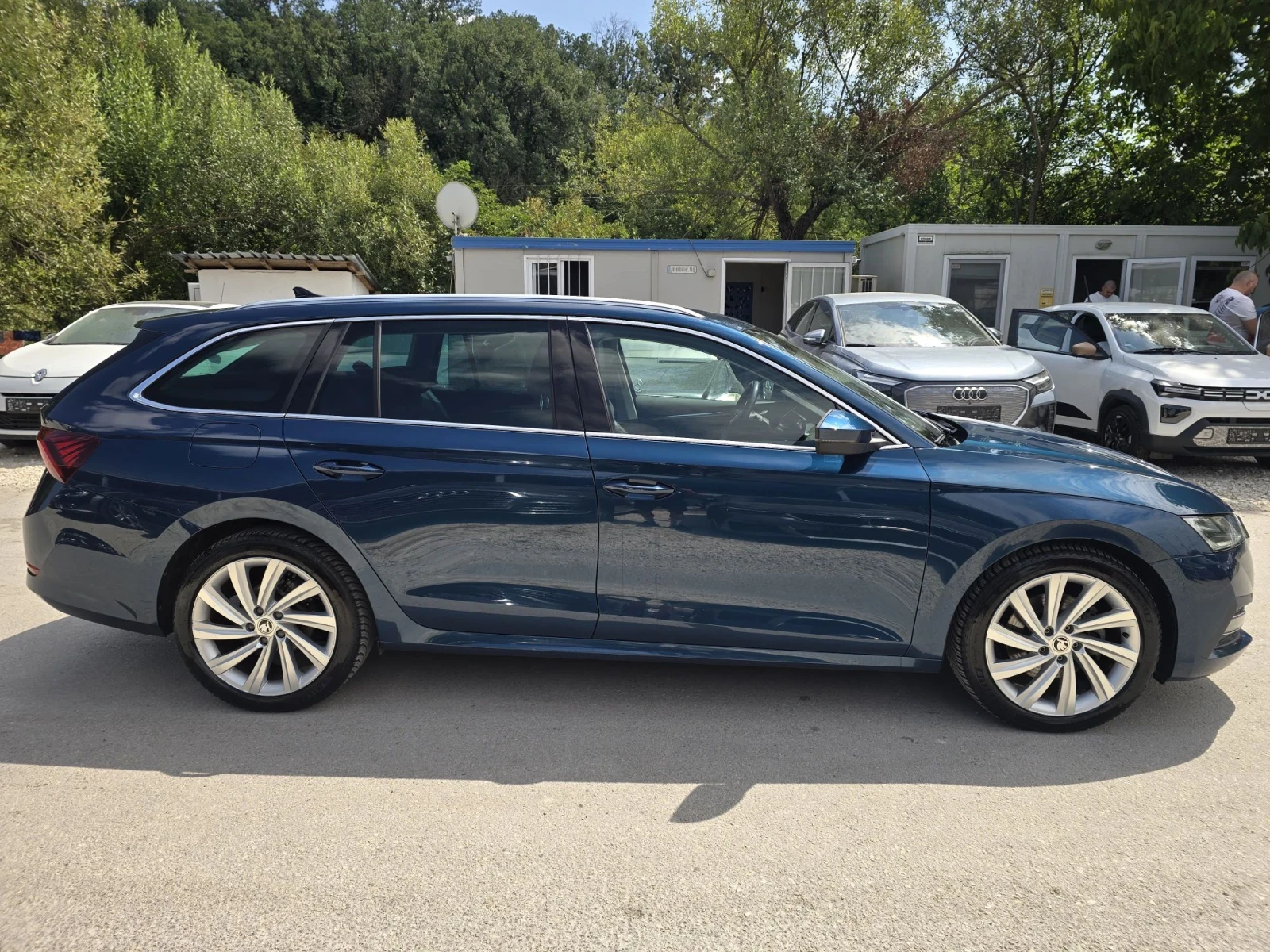 Skoda Octavia 2.0TDI 150к.с Exclusive Head-Up , снимка 8 - Автомобили и джипове - 55665193