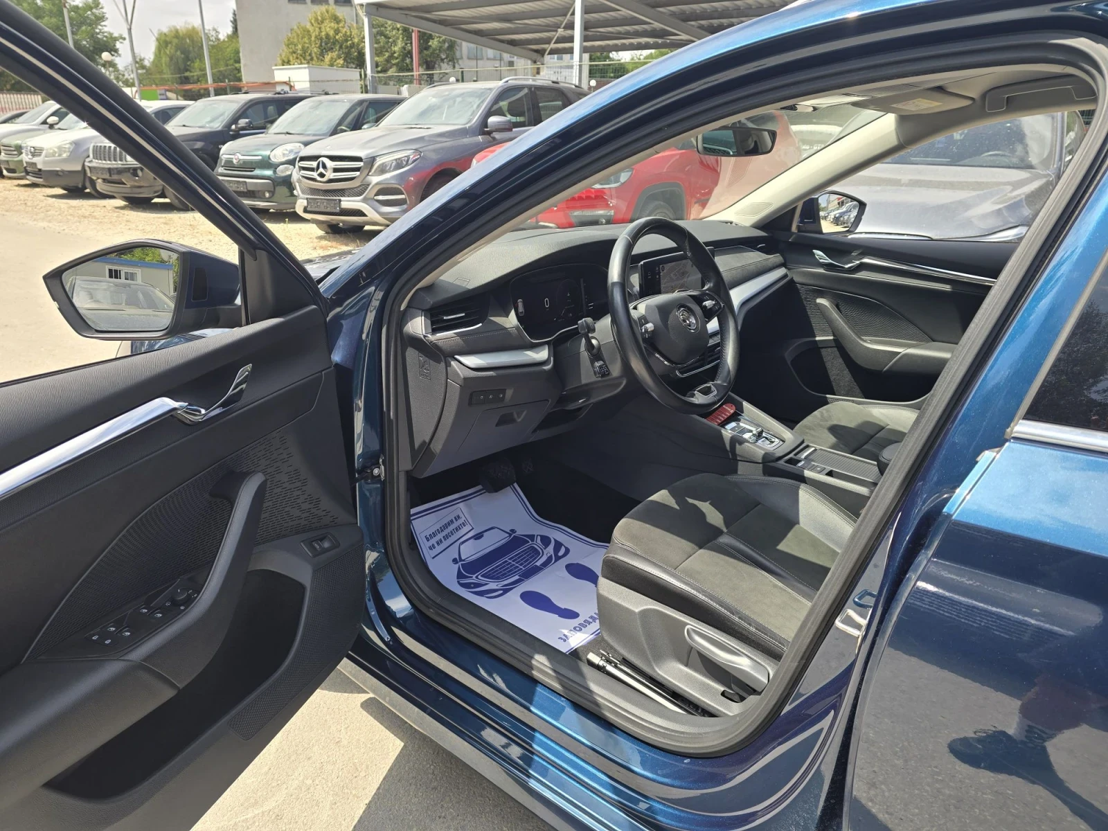 Skoda Octavia 2.0TDI 150к.с Exclusive Head-Up , снимка 11 - Автомобили и джипове - 55665193