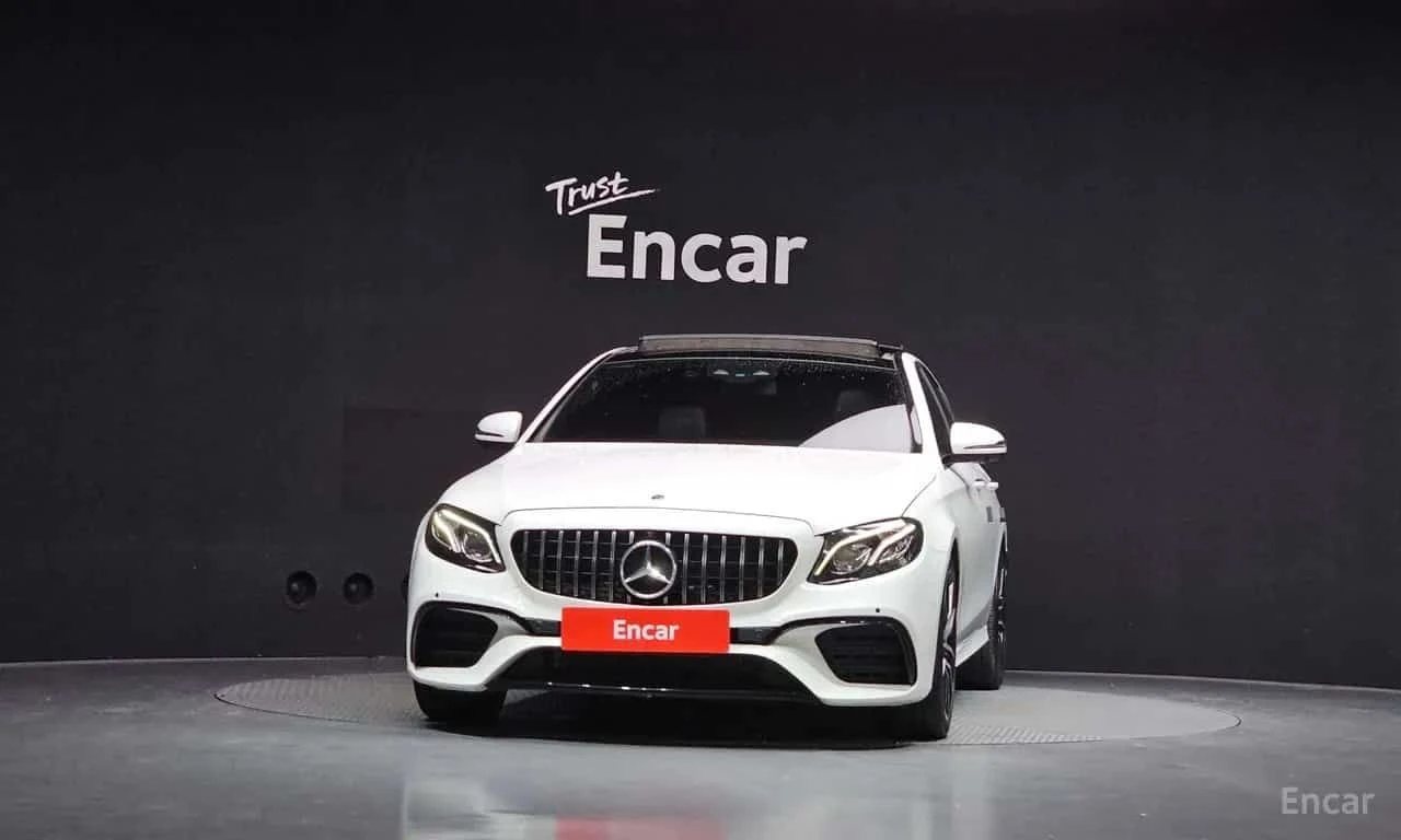 Mercedes-Benz E 300 * AMG Line * ДИСТРОНИК * ОБДУХВАНЕ * BUMRESTER, снимка 3 - Автомобили и джипове - 55703324