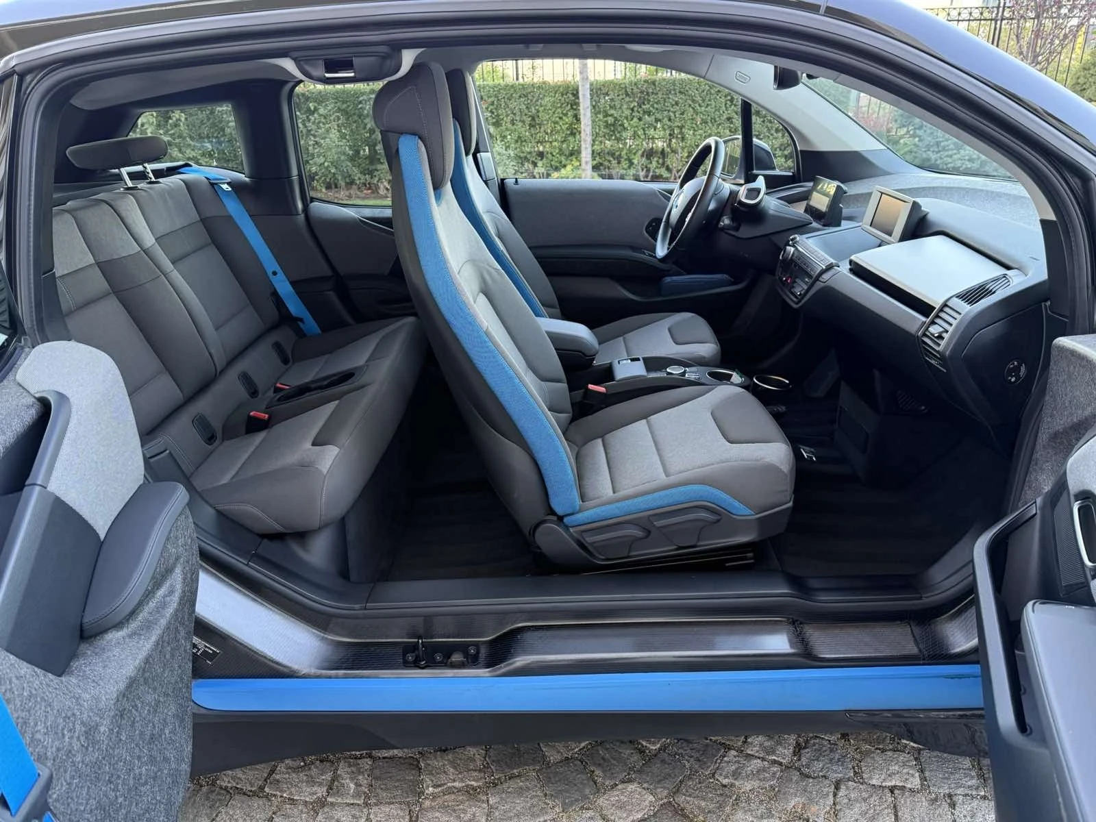 BMW i3 S LED PANO, снимка 12 - Автомобили и джипове - 55899433