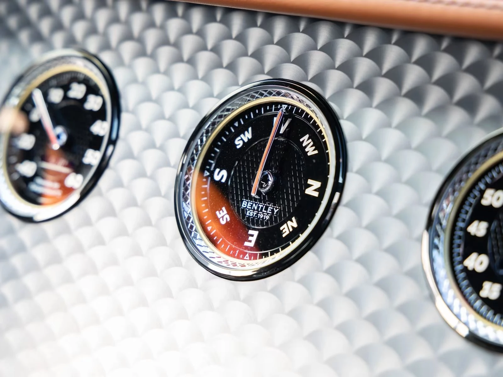 Bentley Continental gt SPEED FIRST EDITION/NAIM AUDIO/360/HEAD UP/, снимка 11 - Автомобили и джипове - 55950864