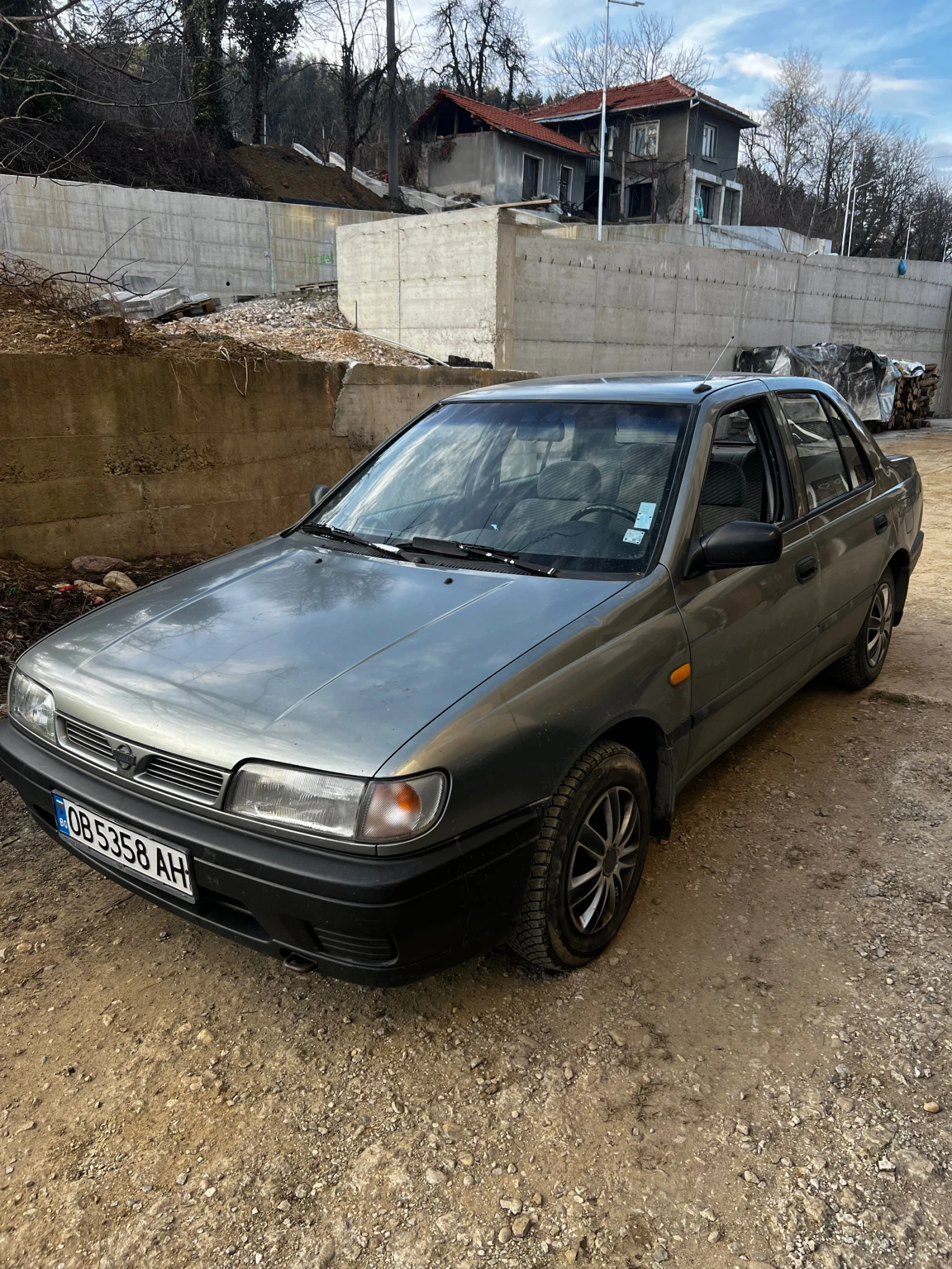 Nissan Sunny 1.4 LX, снимка 2 - Автомобили и джипове - 56158502