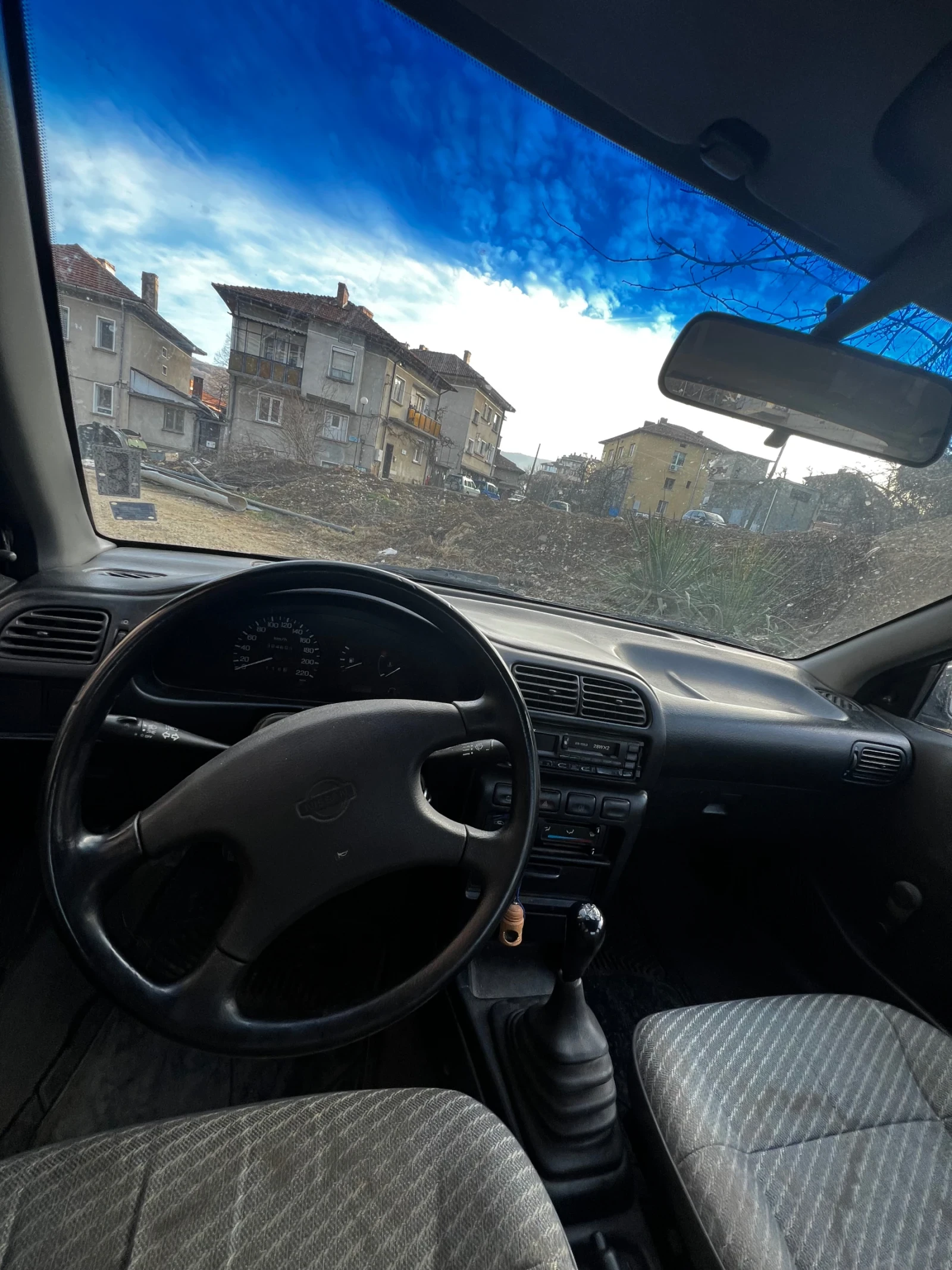 Nissan Sunny 1.4 LX, снимка 6 - Автомобили и джипове - 56158502