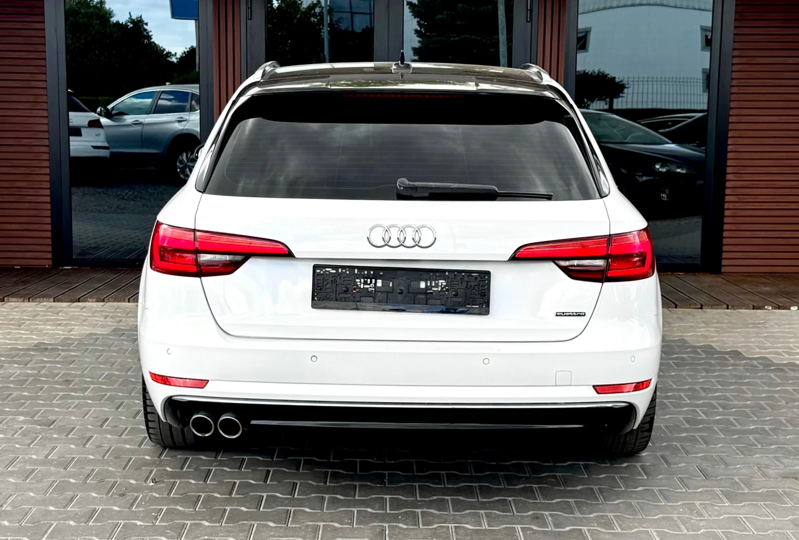 Audi A4 S-Line* Quattro* Sport* Digital* Navi* Лизинг, снимка 5 - Автомобили и джипове - 56192833