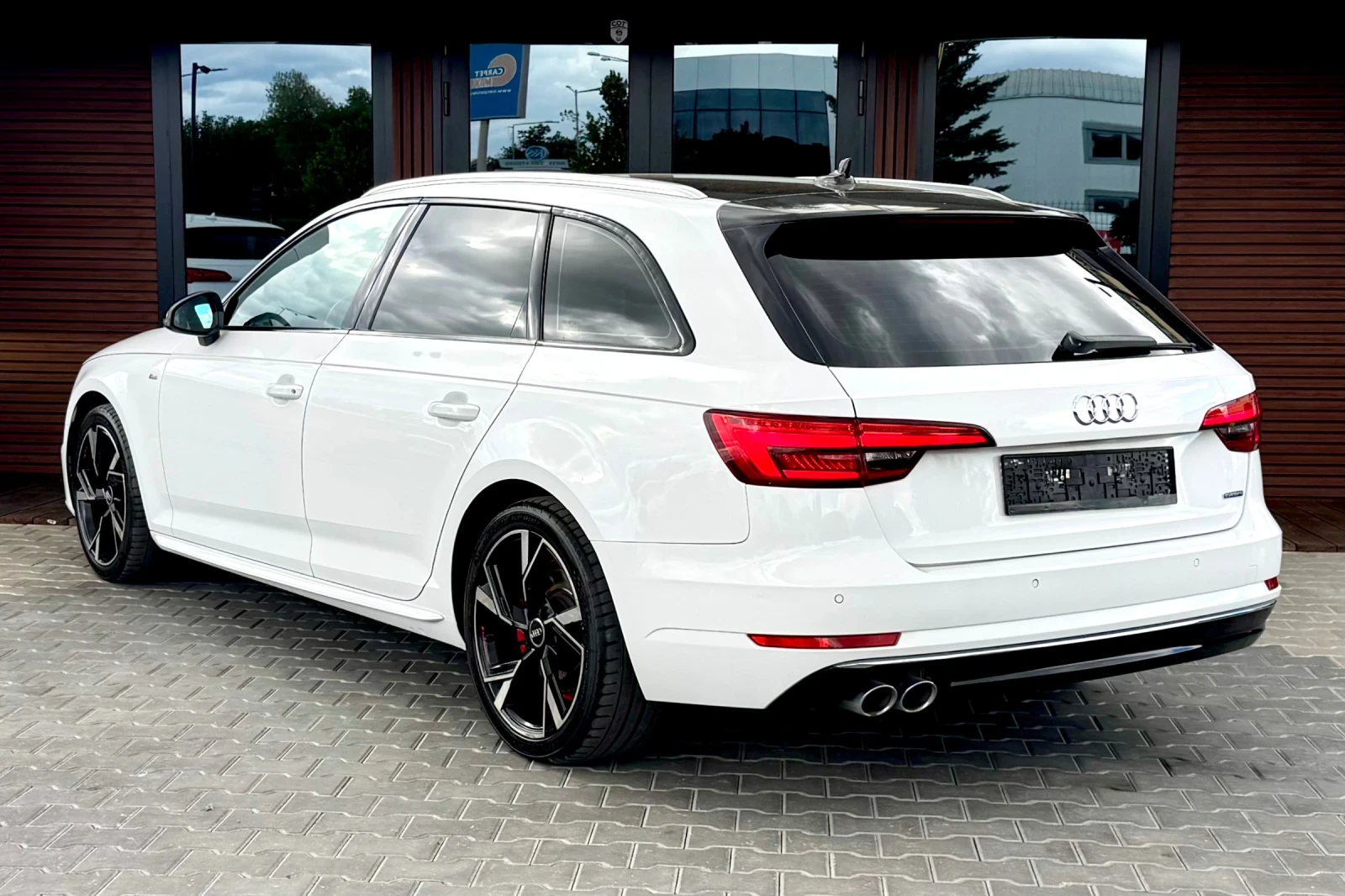 Audi A4 S-Line* Quattro* Sport* Digital* Navi* Лизинг, снимка 6 - Автомобили и джипове - 56192833
