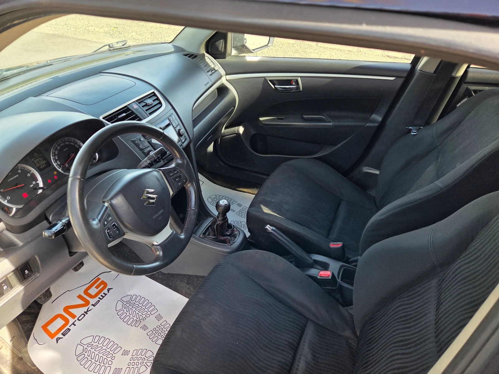 Suzuki Swift 1, 300DDIS EURO5B , снимка 9 - Автомобили и джипове - 56330751