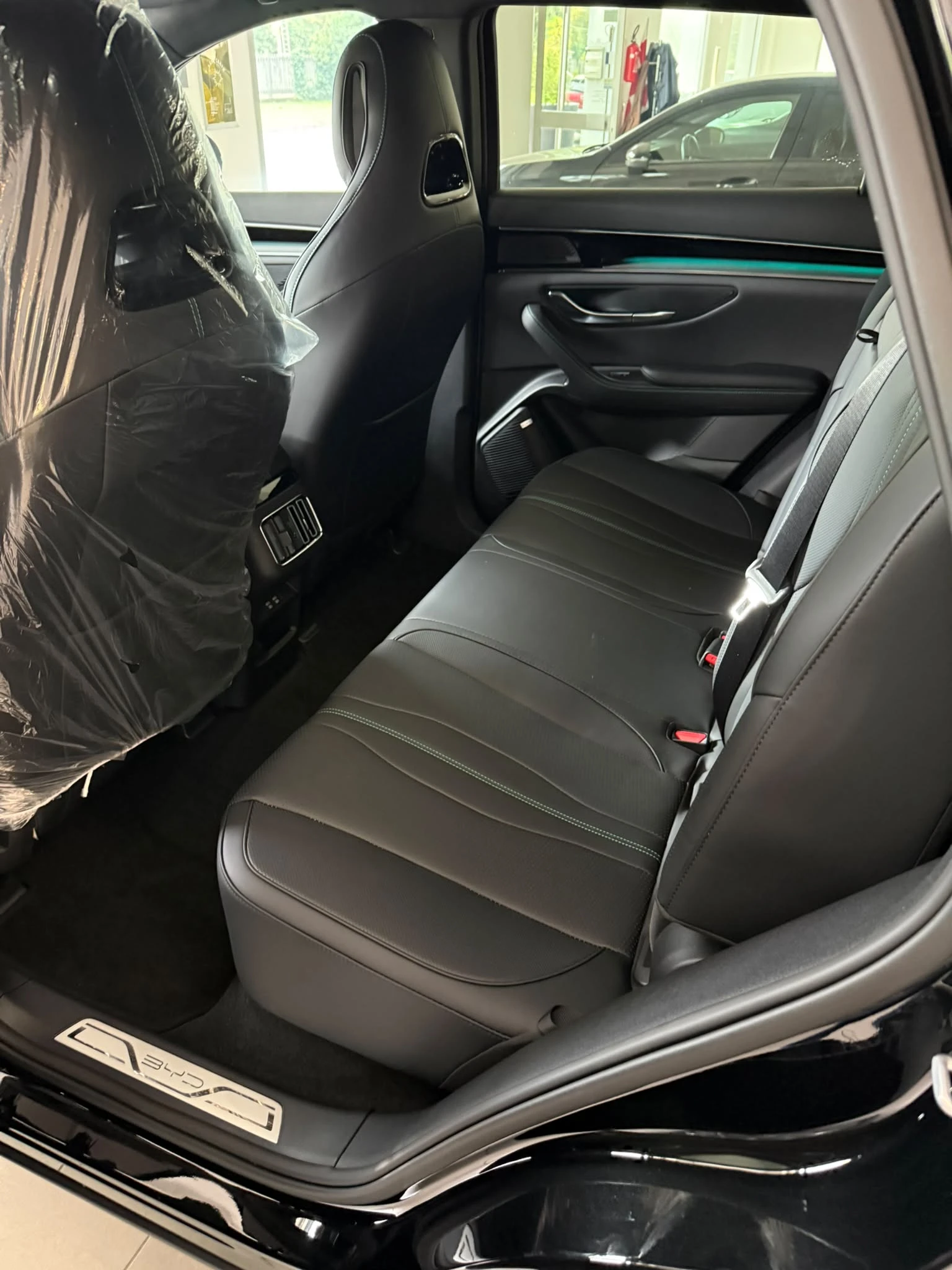 BYD Seal U 1.5 DM-i Comfort 26.6 kWh ����� ��� | Mobile.bg � ����������� 12