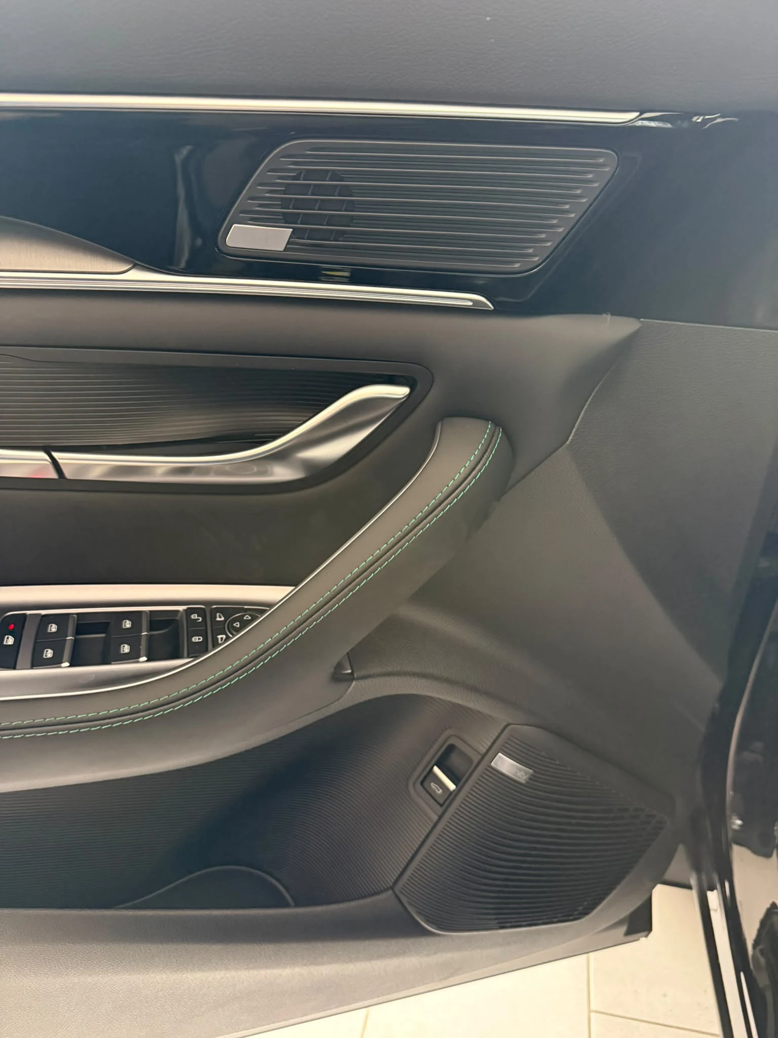 BYD Seal U 1.5 DM-i Comfort 26.6 kWh ����� ��� | Mobile.bg � ����������� 8