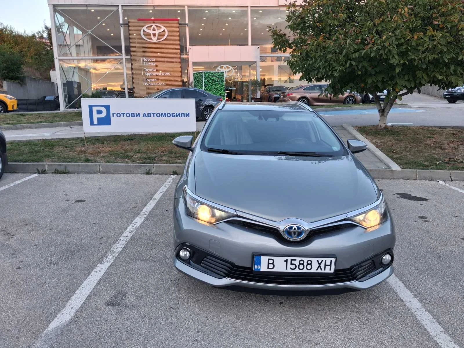 Toyota Auris 1.8 Hybrid, �����������, sportwagon | Mobile.bg � ����������� 3