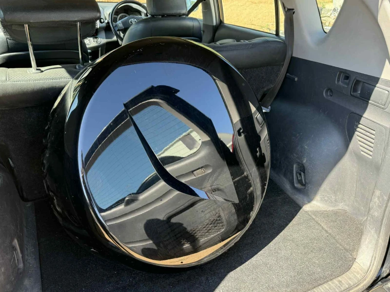 Toyota Rav4 2.2 D-4d 136к.с Кожен Салон НА ЧАСТИ, снимка 6 - Автомобили и джипове - 52557385