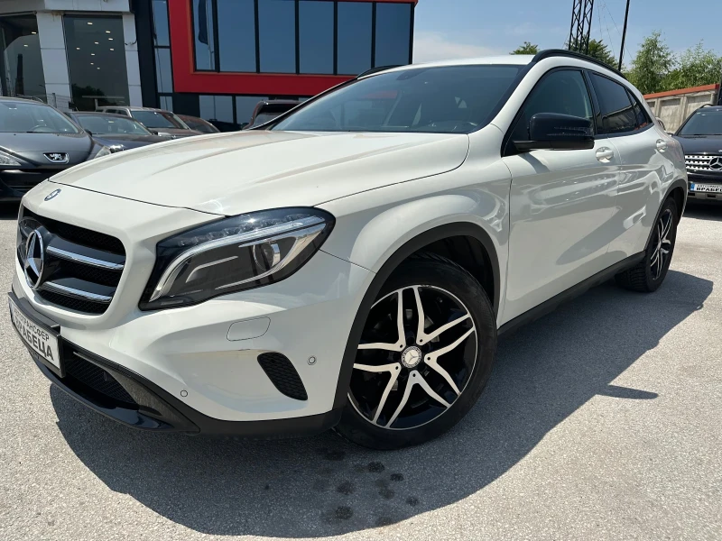 Mercedes-Benz GLA 220 cdi SPORT Premium Camera LED NAVI NIGHT PACK DISTR, снимка 3 - Автомобили и джипове - 50570100