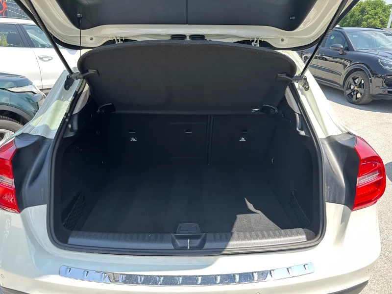 Mercedes-Benz GLA 220 cdi SPORT Premium Camera LED NAVI NIGHT PACK DISTR, снимка 16 - Автомобили и джипове - 50570100