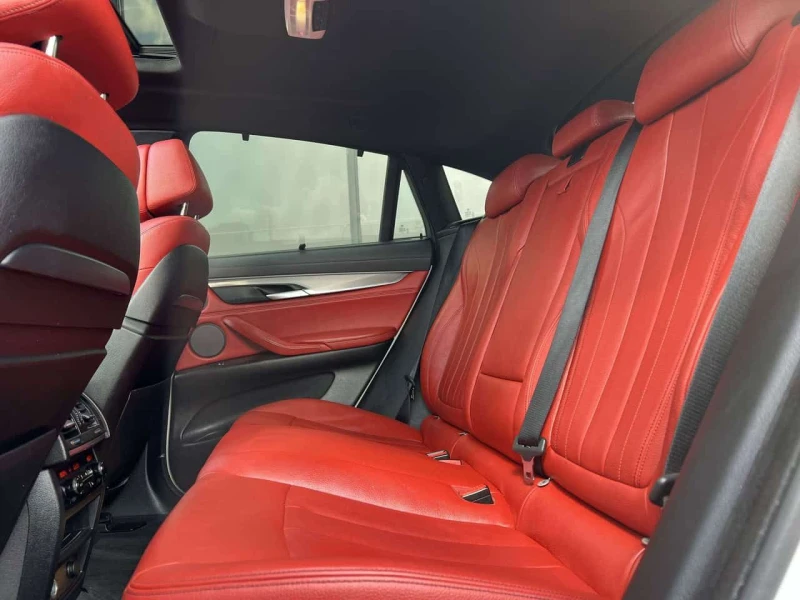 BMW X6 Mpack xDrive35i  CARFAX, снимка 10 - Автомобили и джипове - 53510116
