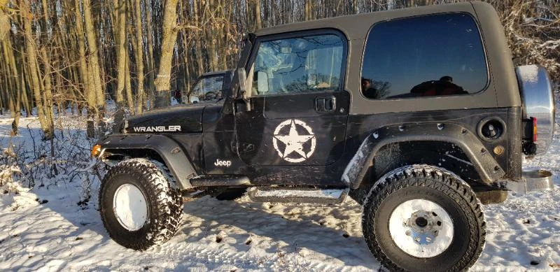 Jeep Wrangler, снимка 7 - Автомобили и джипове - 48077918