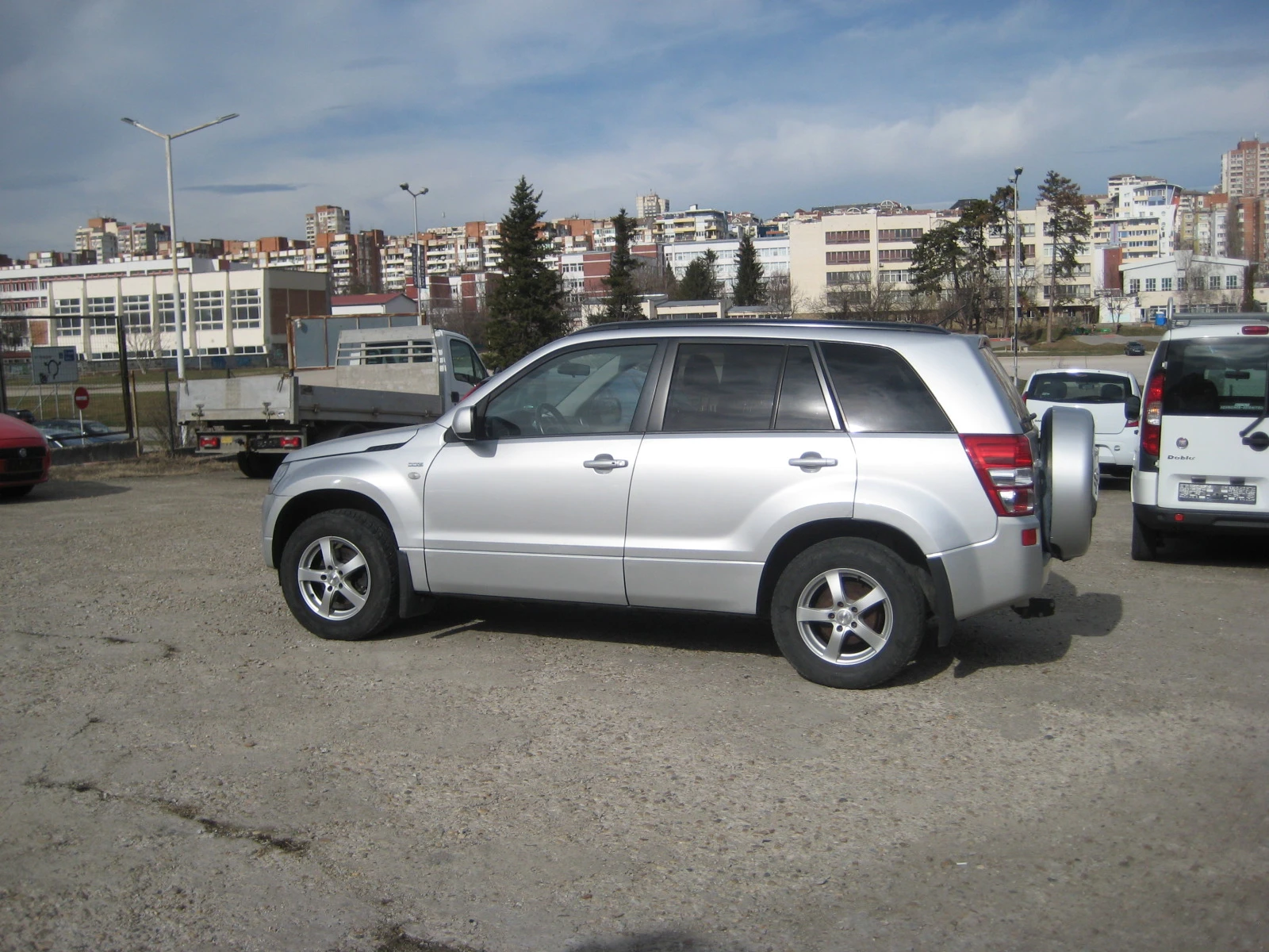 Suzuki Grand vitara 1.9DDiS 5DR - изображение 6