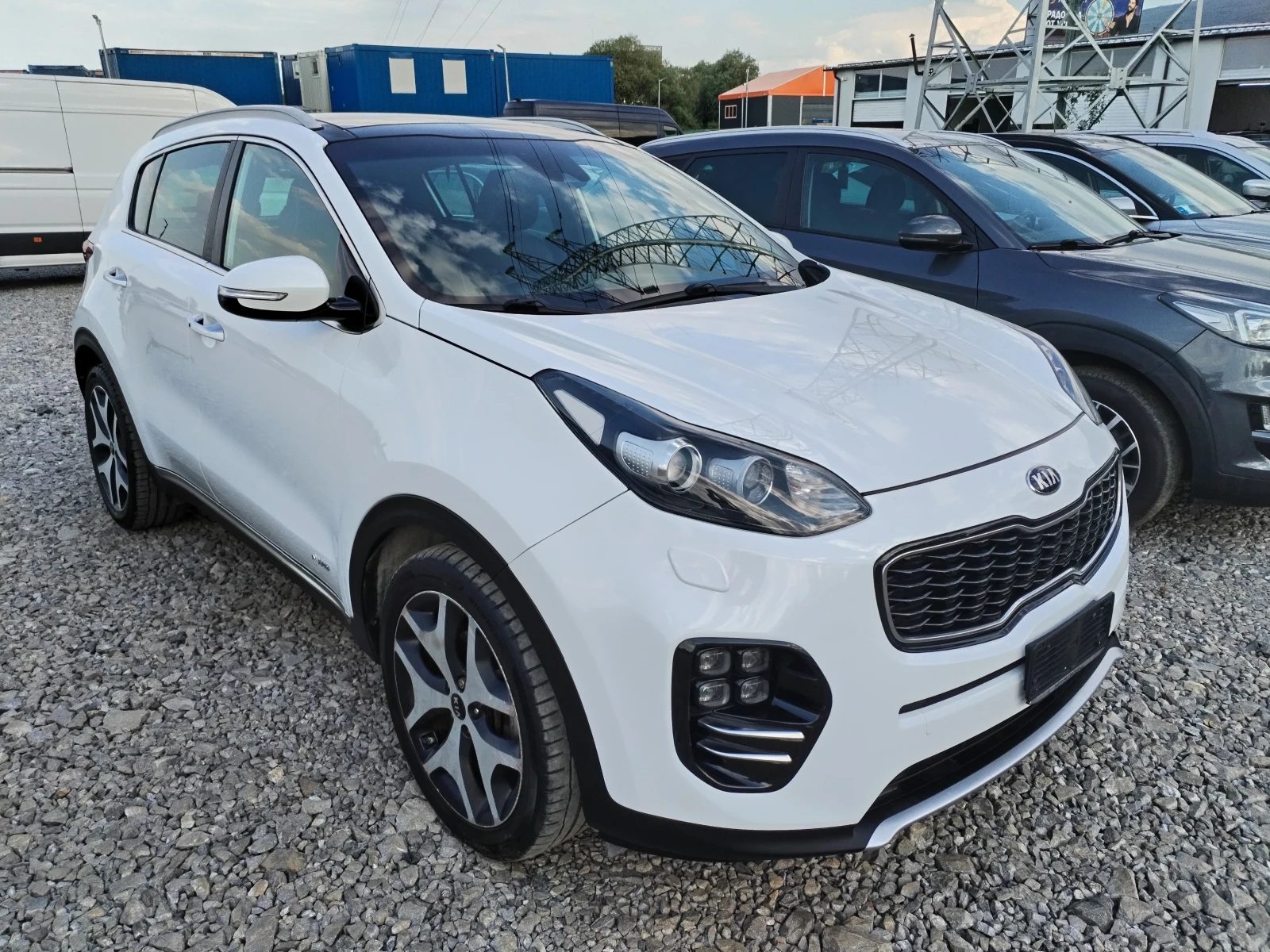 Kia Sportage 2.0d 4x4 GT-LINE - изображение 2
