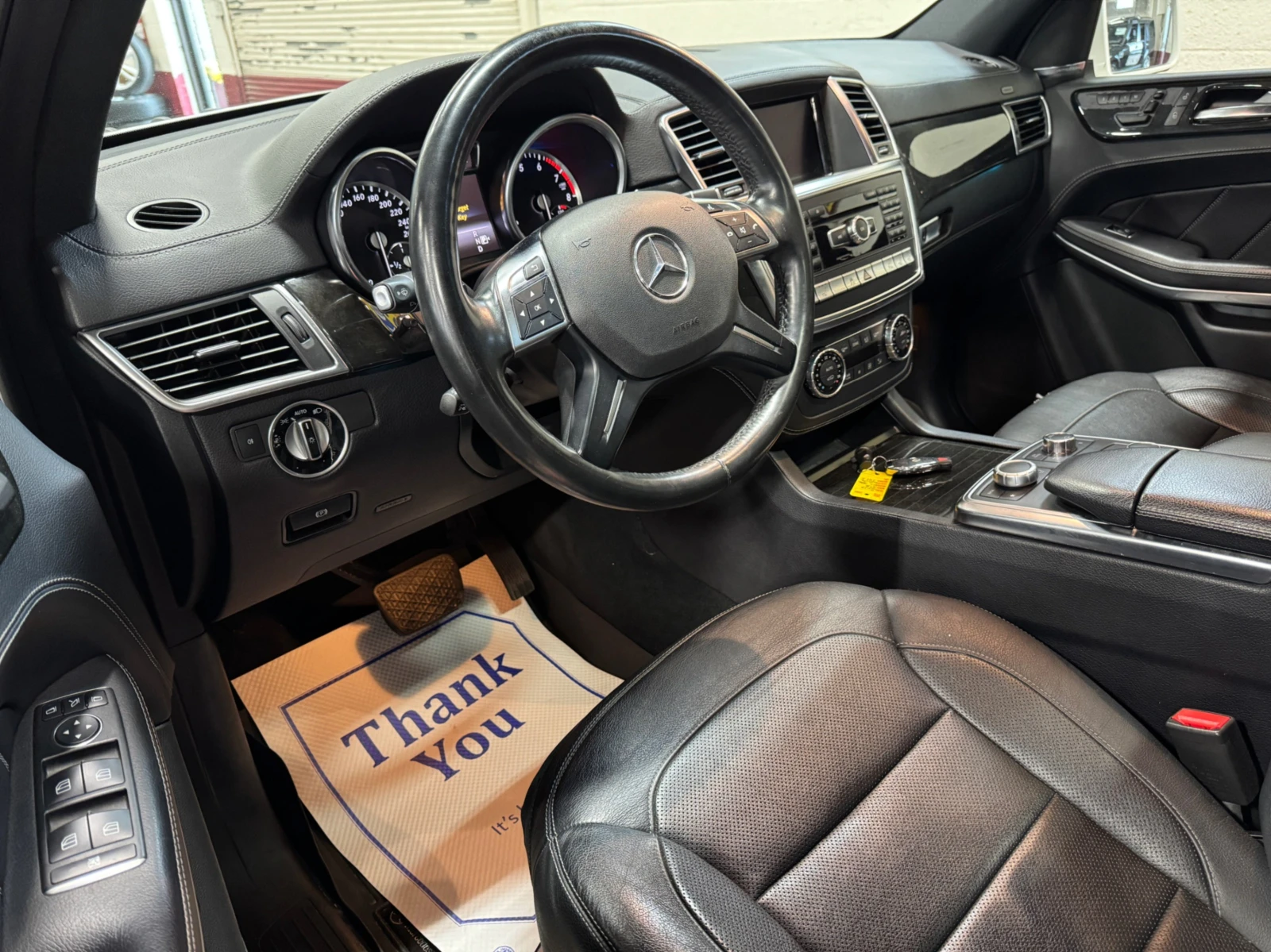 Mercedes-Benz GL 550 4Matic / PANO / 360 / Harman-Kardon / 7 Seats - изображение 7