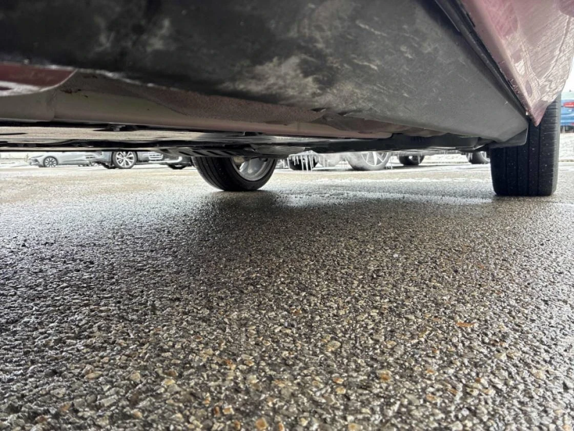 Volvo XC60 R-design* Hybrid* Line Assist* Подгрев* Пано, снимка 15 - Автомобили и джипове - 53826871