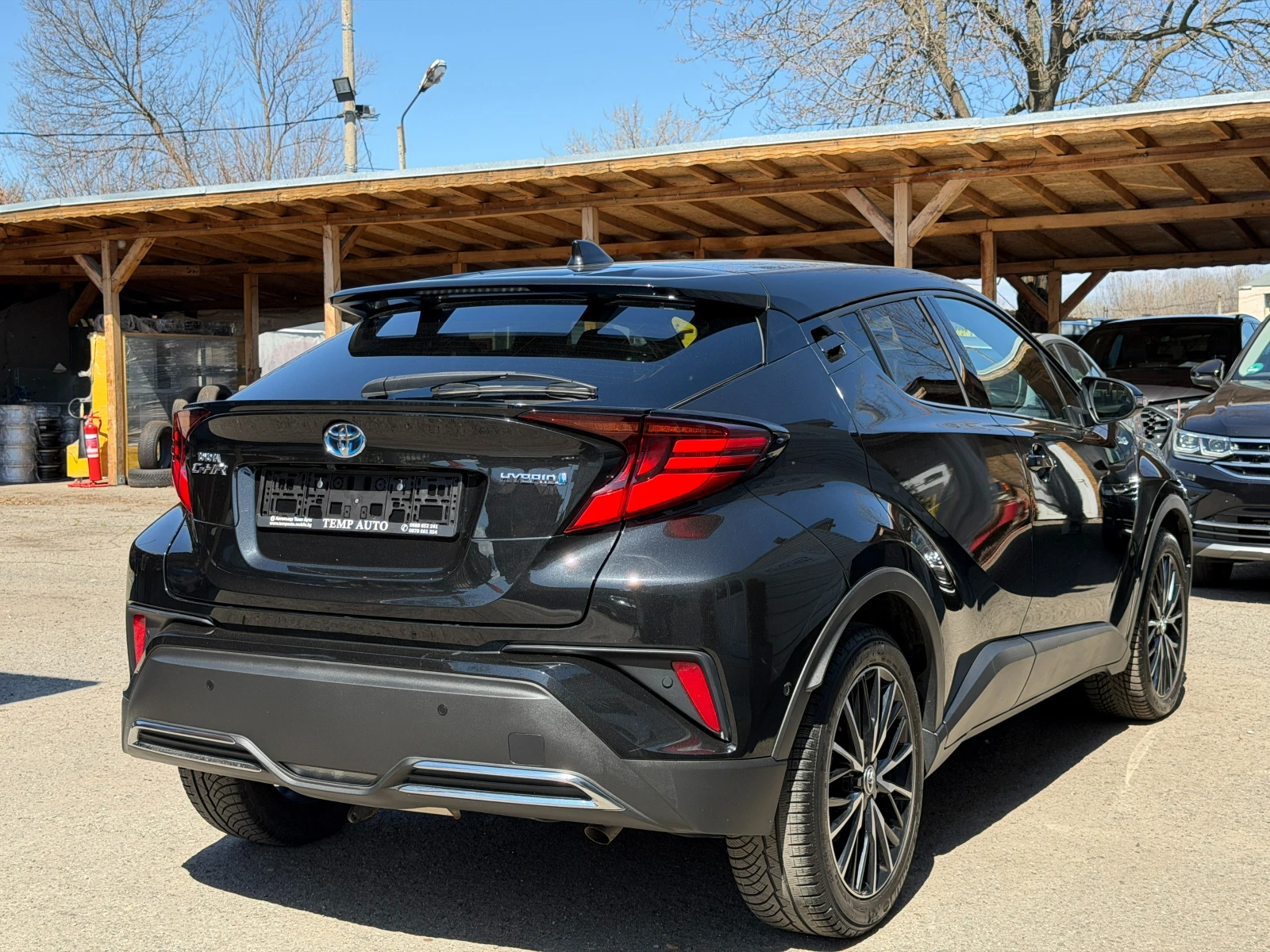 Toyota C-HR 2.0* 184к.с.* СЕРВИЗНА КНИЖКА С ПЪЛНА ИСТОРИЯ, снимка 5 - Автомобили и джипове - 54124589