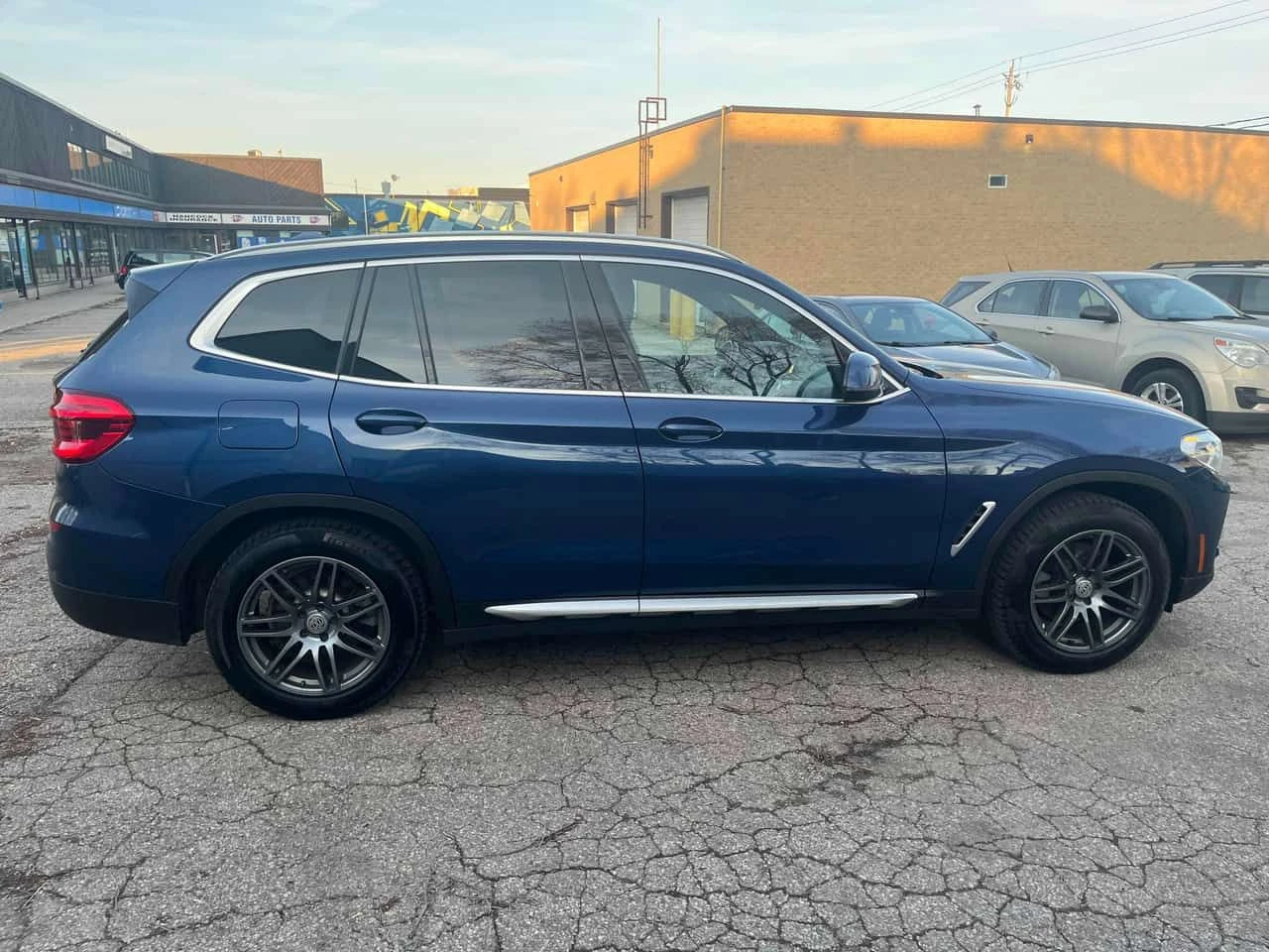 BMW X3 XDRIVE30i| ПОДГРЕВИ| АМБИЕНТНО| ПАНОРАМА| CARFAX, снимка 4 - Автомобили и джипове - 54427507