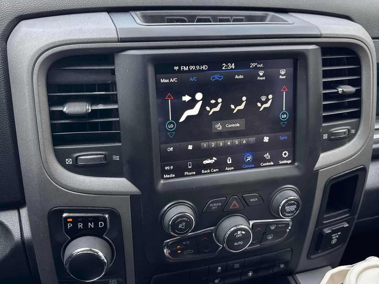 Dodge RAM 1500 Express | ONE OWNER | CLEAN CARFAX, снимка 9 - Автомобили и джипове - 55545868