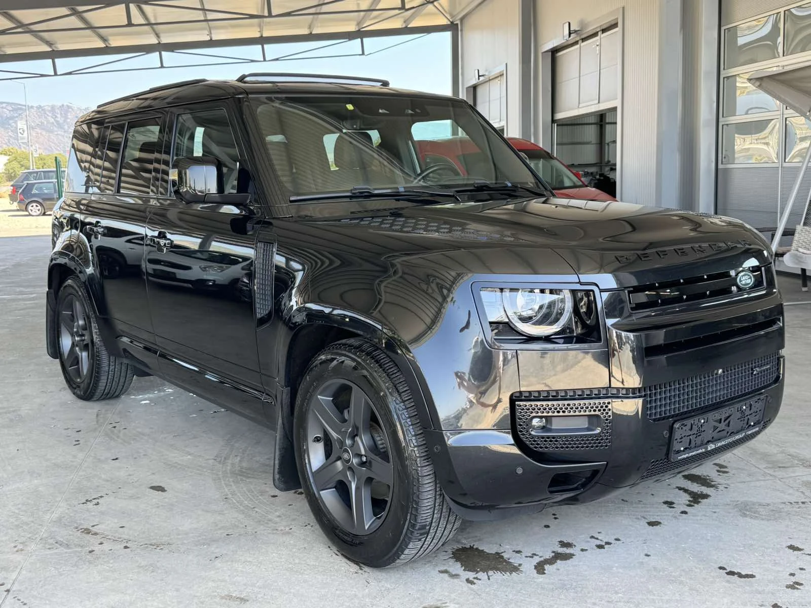 Land Rover Defender 3.0* 250ps* X-Dinamic* 4x4* 7M* КОЖА* НАВИ* ПАНО* , снимка 2 - Автомобили и джипове - 55610788