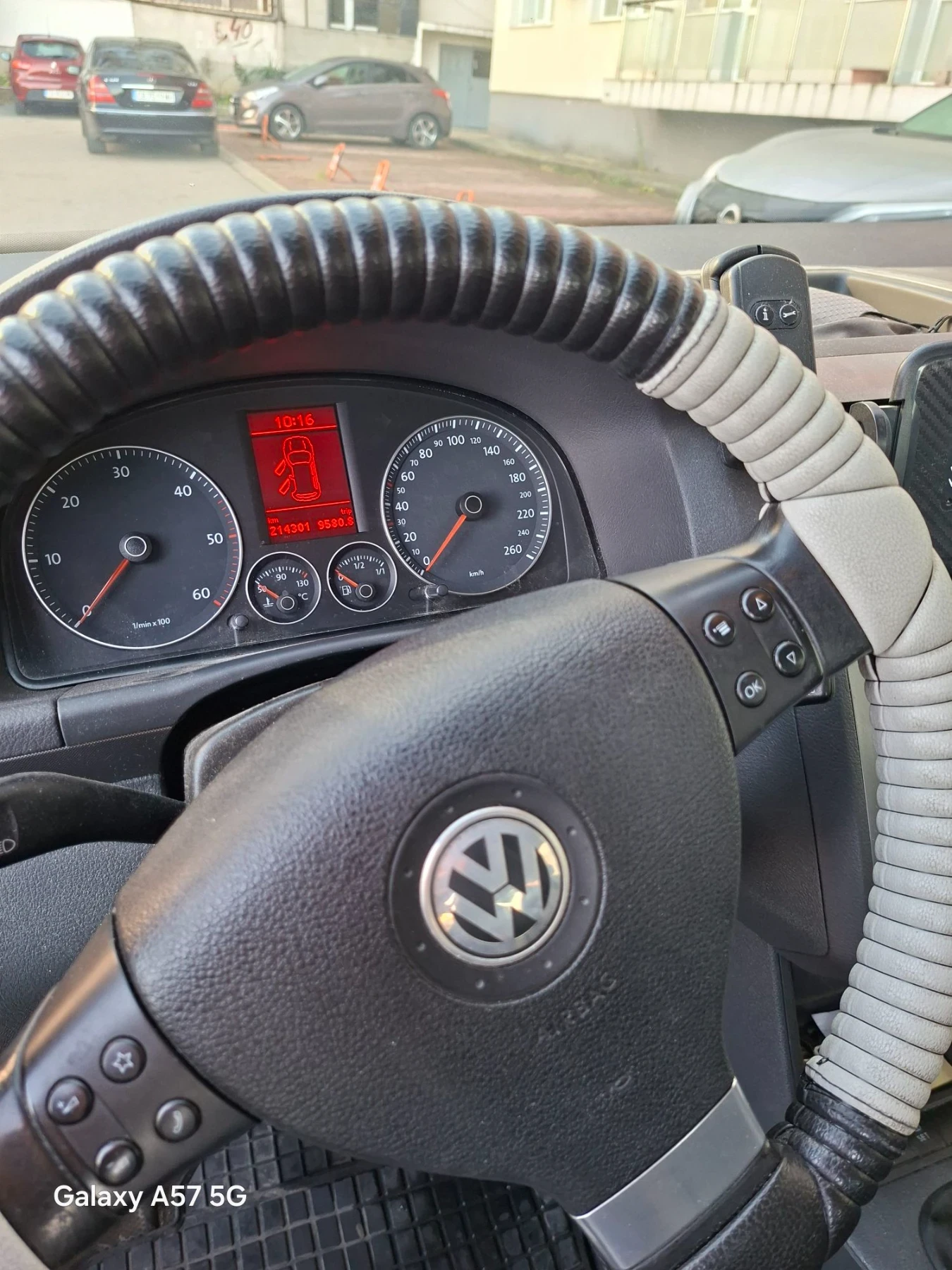 VW Tayron 1.9 Disel, снимка 2 - Автомобили и джипове - 56635167