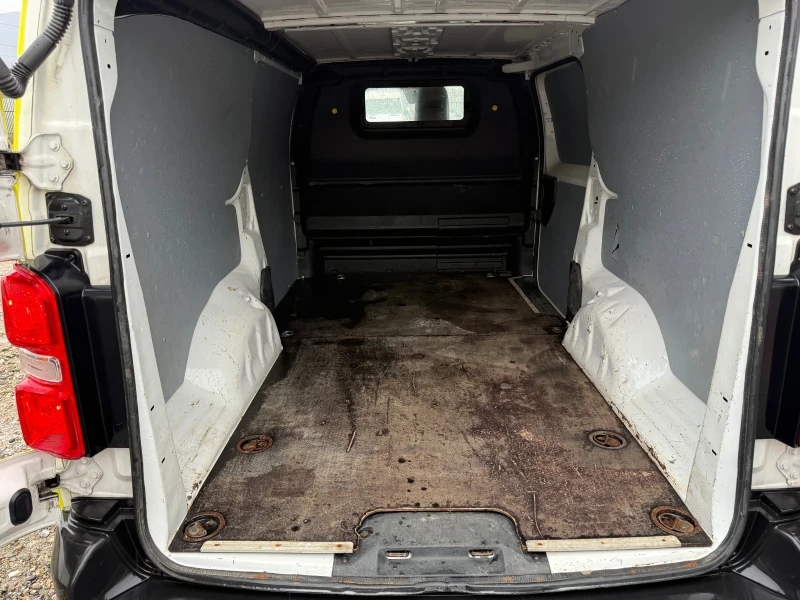 Toyota Proace Long, снимка 10 - Бусове и автобуси - 53385899